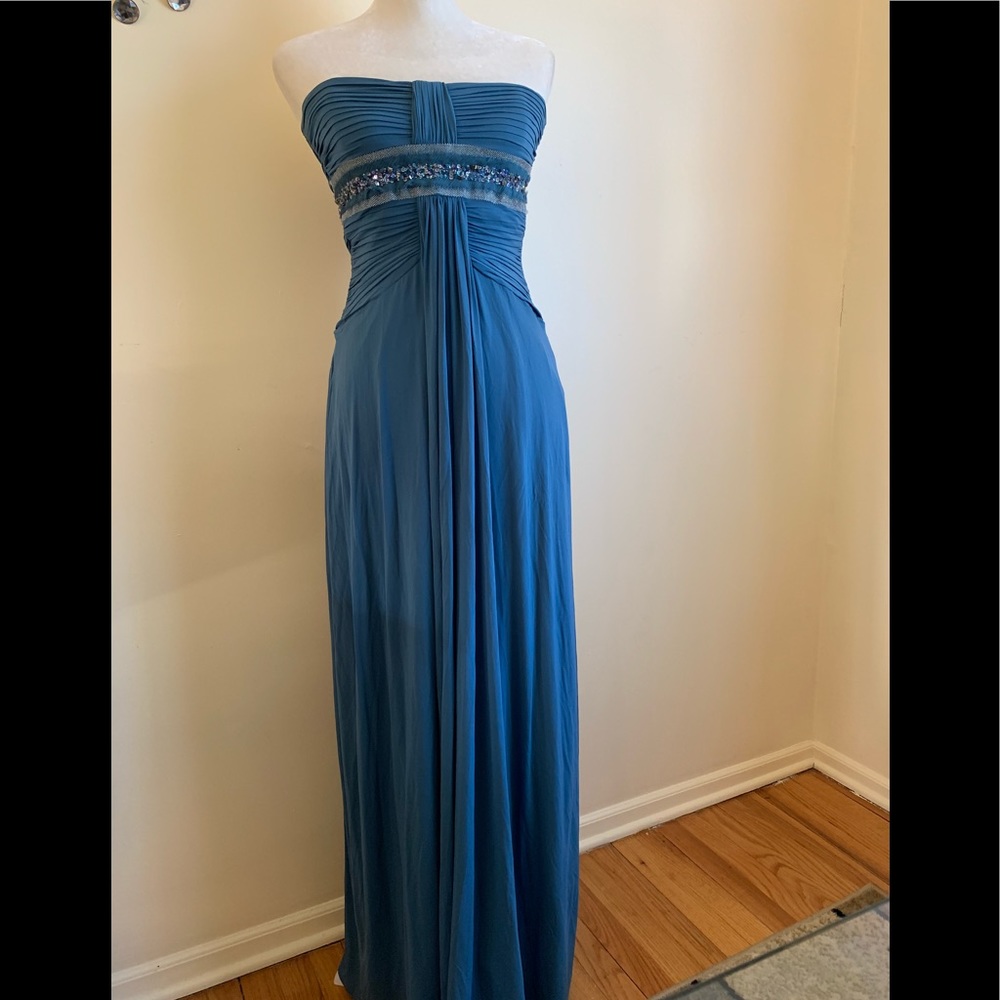 BCBGMaxAzria Strapless Full Length Prom Gown
